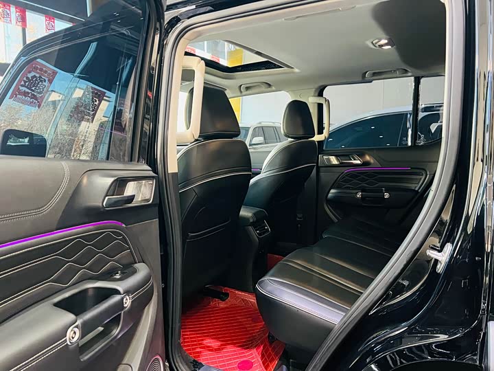 Фото 6 - Tank 300