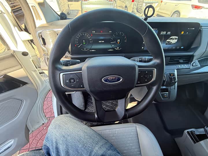 Фото 8 - Ford Transit