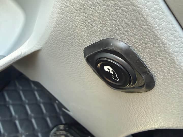 Фото 9 - Ford Transit