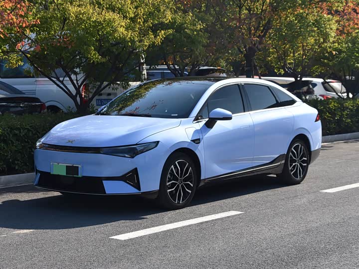 Фото 1 - XPeng P5