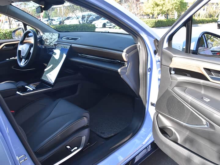 Фото 14 - XPeng P5