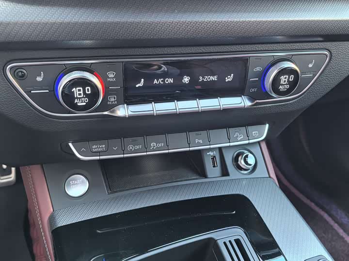 Фото 15 - Audi Q5L