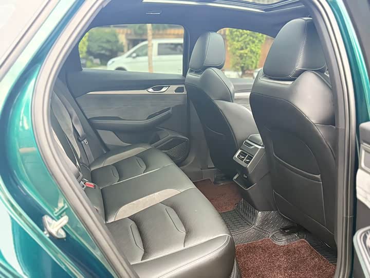 Фото 12 - Geely Preface