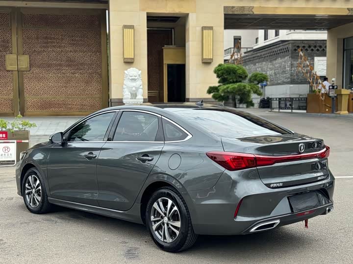 Фото 15 - Changan Eado Plus