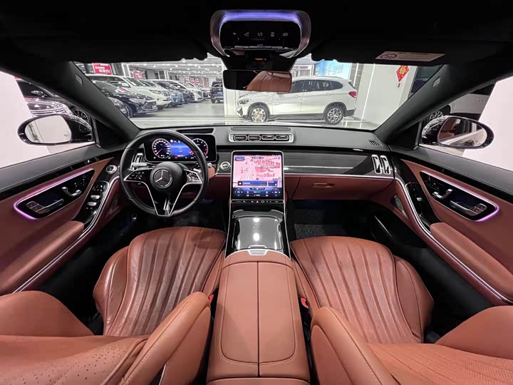 Фото 13 - Mercedes-Benz S-Class