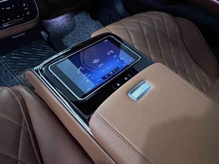 Фото 21 - Mercedes-Benz S-Class