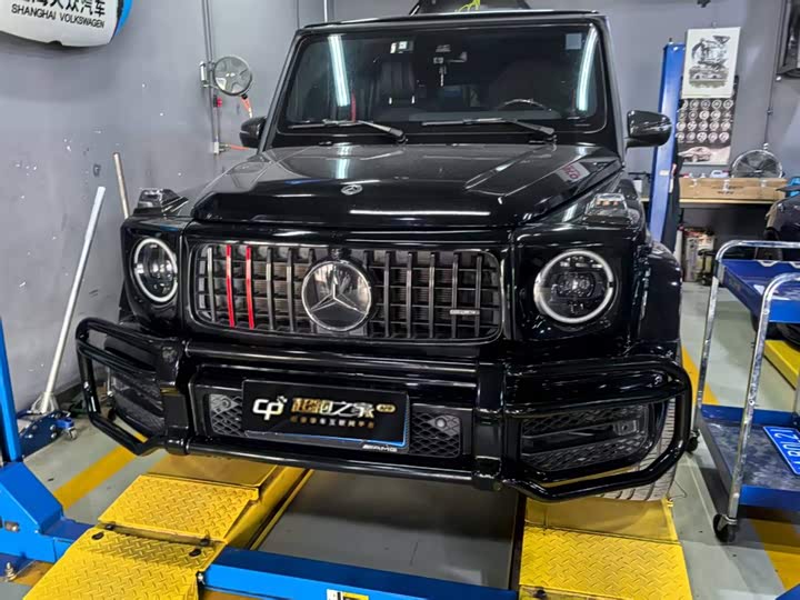 Фото 2 - Mercedes-Benz G-Class