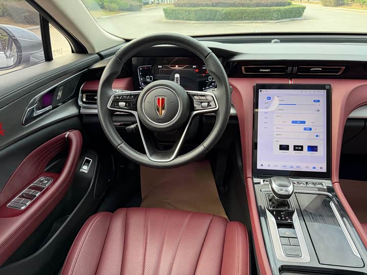 Фото 10 - Hongqi H5