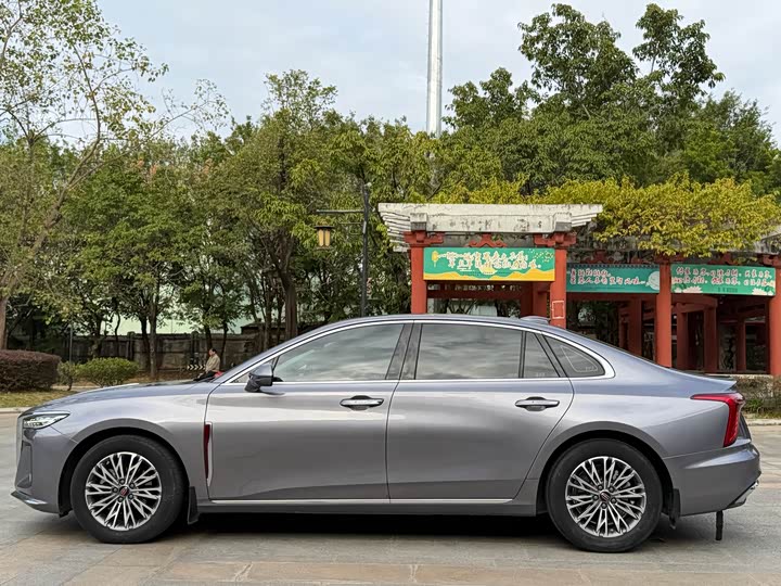 Фото 5 - Hongqi H5