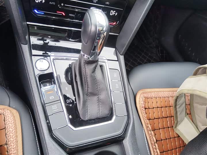 Фото 14 - Volkswagen Lamando L