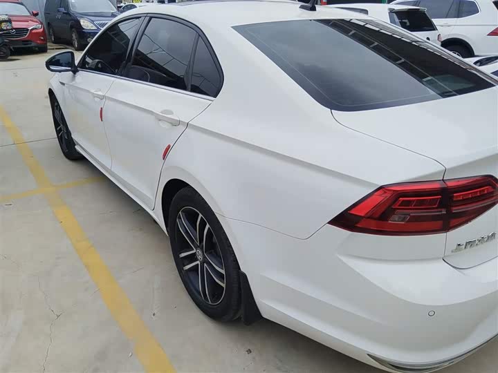 Фото 5 - Volkswagen Lamando L