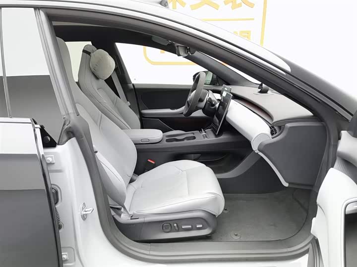 Фото 23 - Nio ET5T