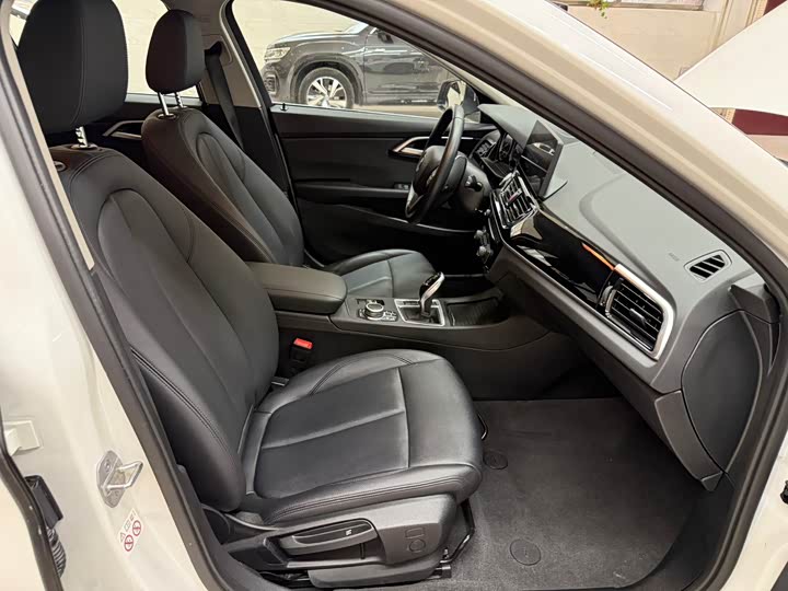 Фото 19 - BMW 1 Series