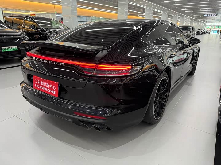 Фото 6 - Porsche Panamera