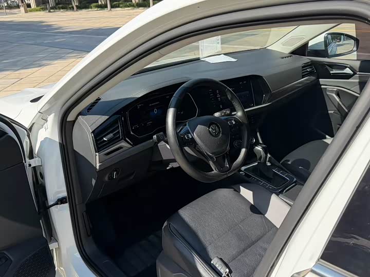 Фото 9 - Volkswagen Sagitar L