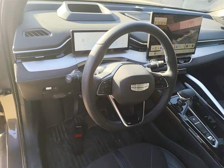 Фото 11 - Geely Preface