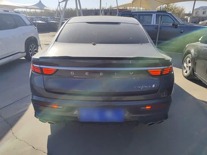 Фото 6 - Geely Preface