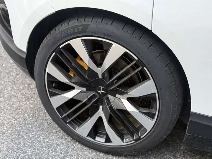 Фото 9 - Polestar 4