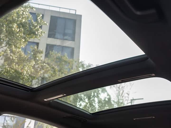 Фото 18 - Mercedes-Benz Maybach S-Class