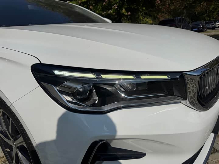 Фото 12 - Geely Emgrand