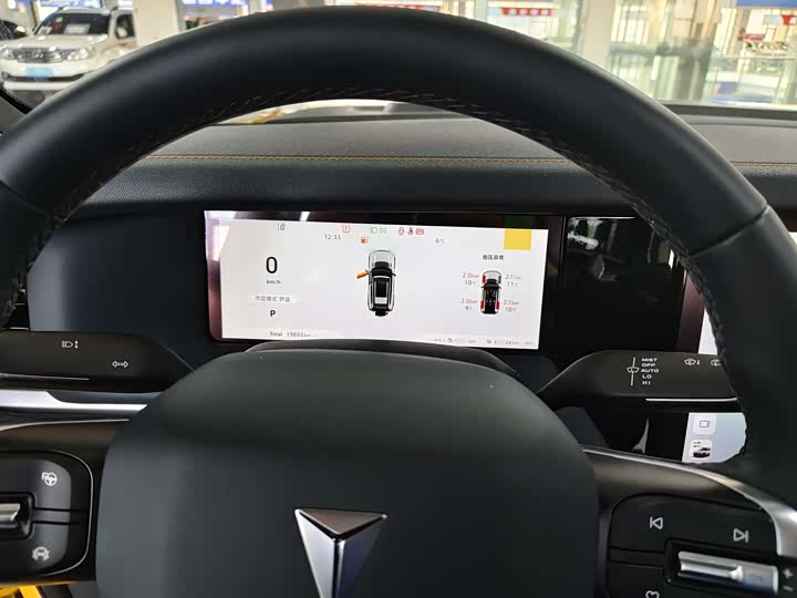 Фото 10 - Changan Deepal G318