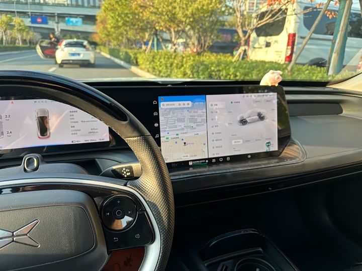 Фото 19 - XPeng P7