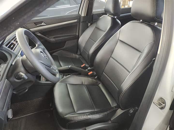 Фото 15 - Volkswagen Lavida