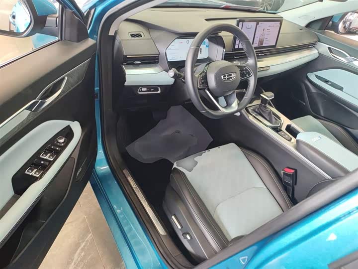 Фото 16 - Geely Emgrand L