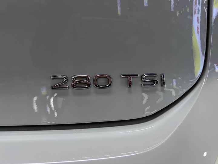 Фото 15 - Volkswagen Golf