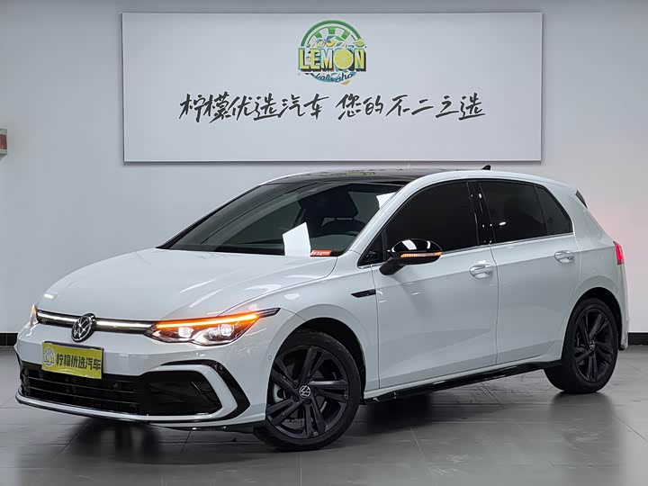 Фото 2 - Volkswagen Golf