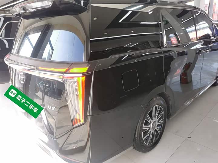 Фото 7 - GAC Trumpchi E9