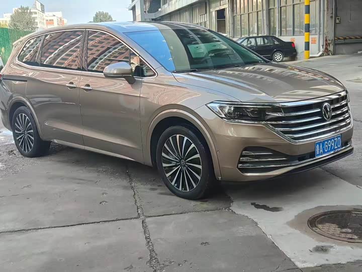 Фото 2 - Volkswagen Viloran