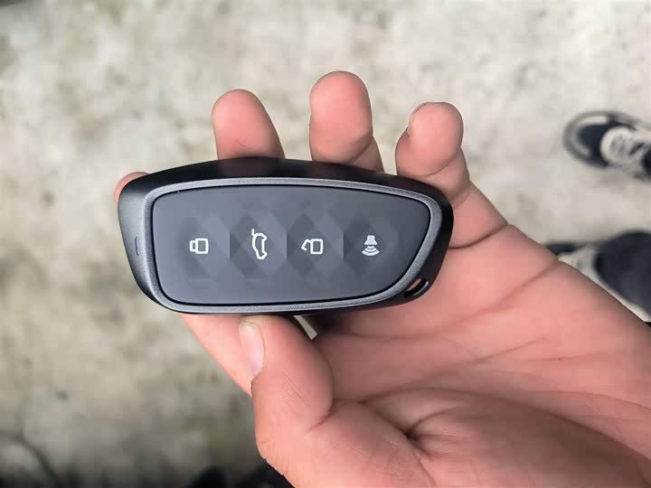 Фото 9 - Haval Raptor Hybrid