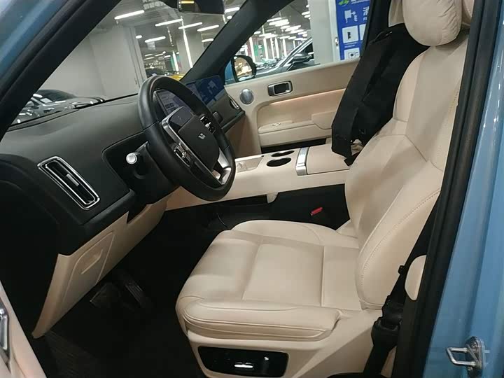 Фото 15 - LiXiang L7