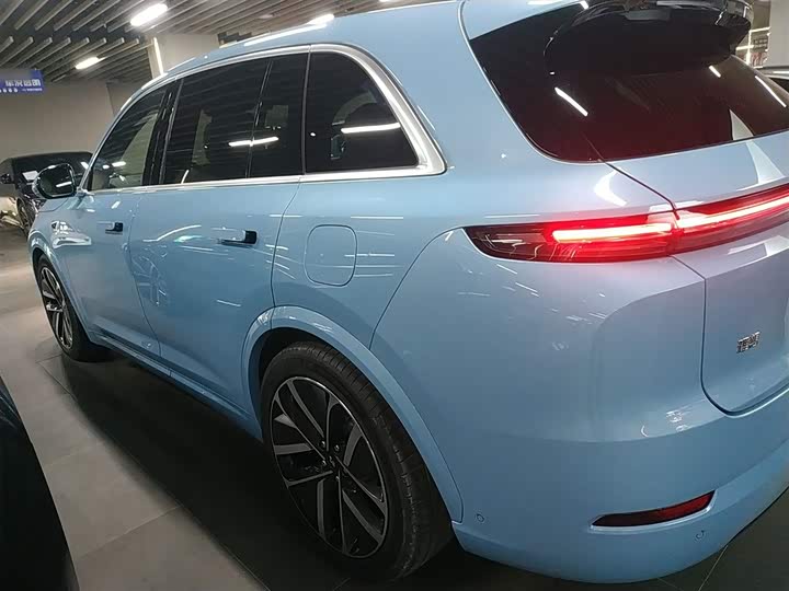 Фото 5 - LiXiang L7