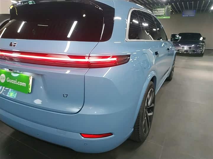 Фото 8 - LiXiang L7