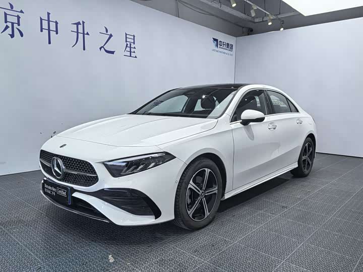 Фото 4 - Mercedes-Benz A-Class