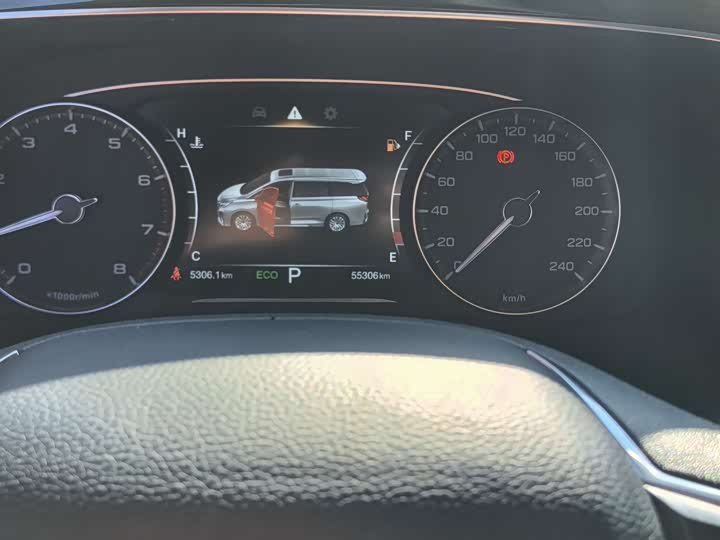 Фото 8 - GAC Trumpchi M8