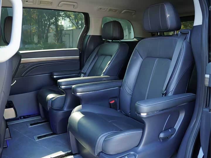 Фото 9 - GAC Trumpchi M8