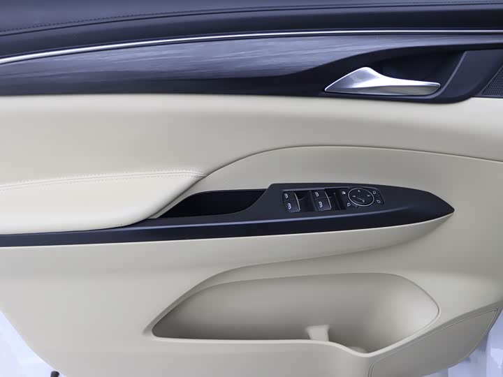 Фото 11 - Buick GL8 ES