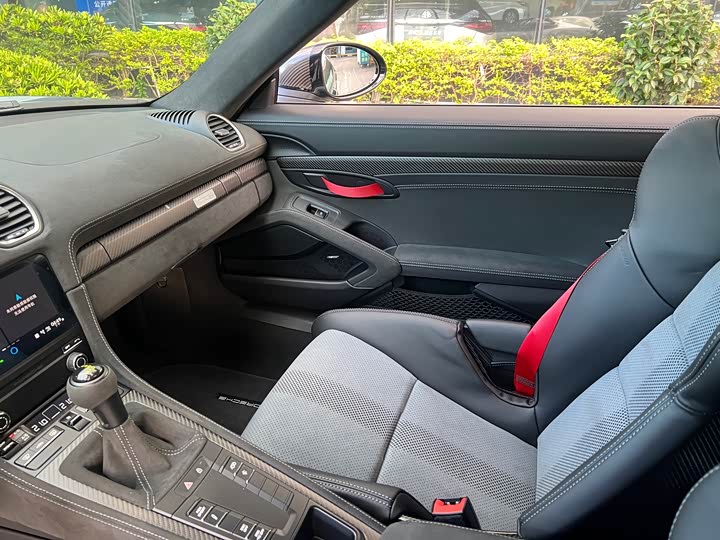 Фото 7 - Porsche 718