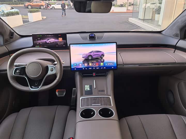 Фото 15 - Luxeed R7