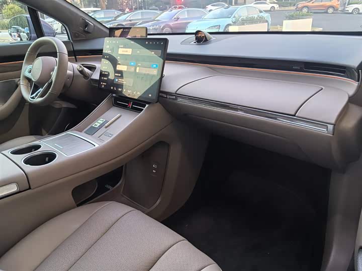 Фото 22 - Luxeed R7