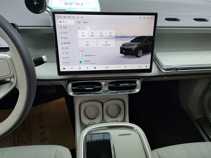 Фото 13 - Leapmotor B10