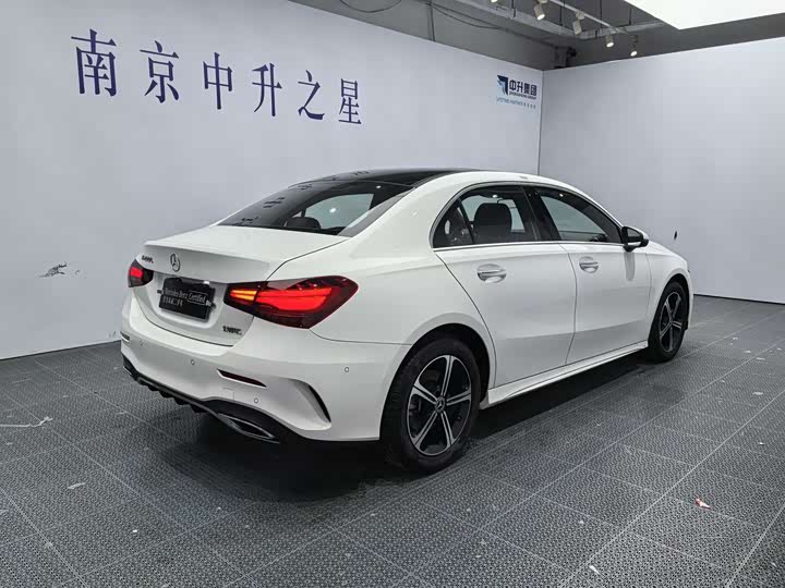 Фото 4 - Mercedes-Benz A-Class