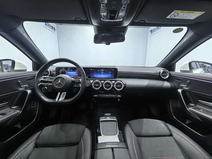 Фото 9 - Mercedes-Benz A-Class