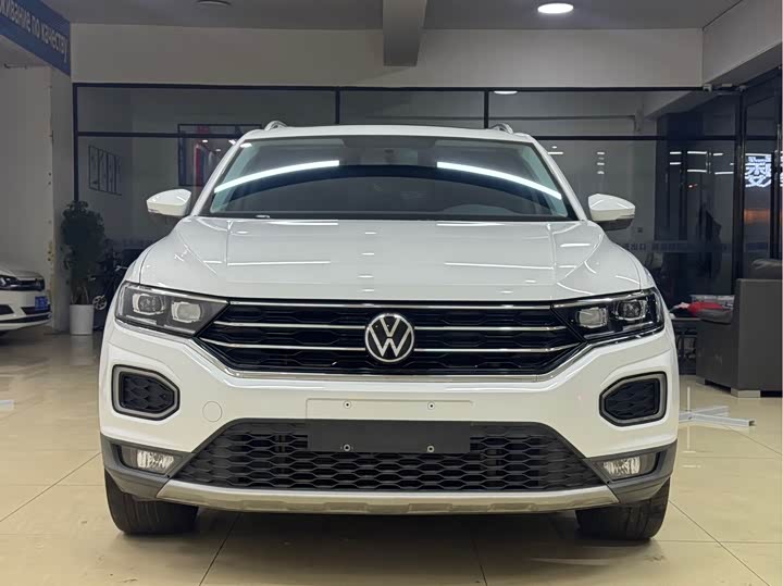 Фото 2 - Volkswagen T-Roc
