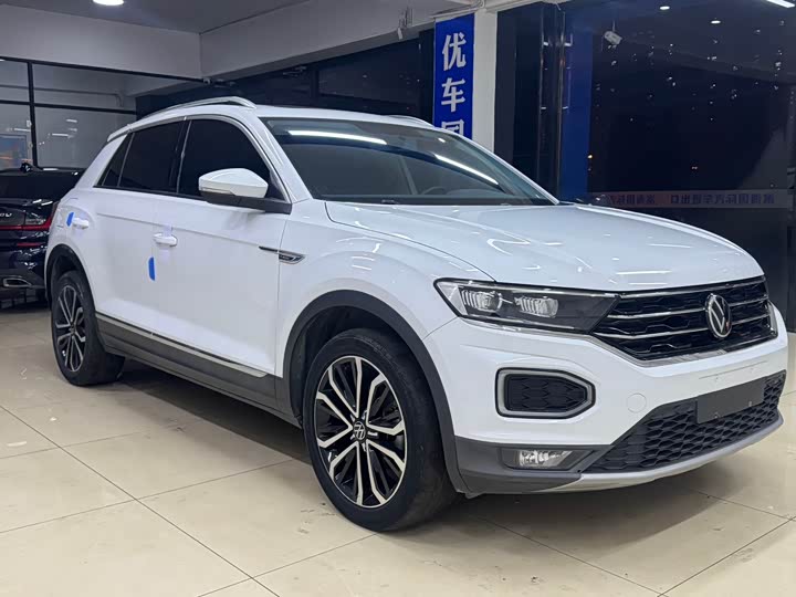 Фото 3 - Volkswagen T-Roc