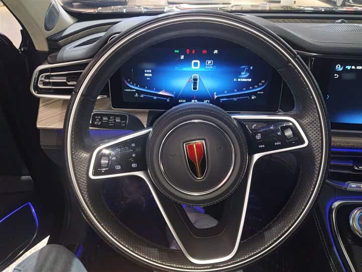 Фото 11 - Hongqi H9