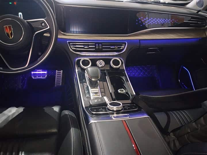 Фото 14 - Hongqi H9